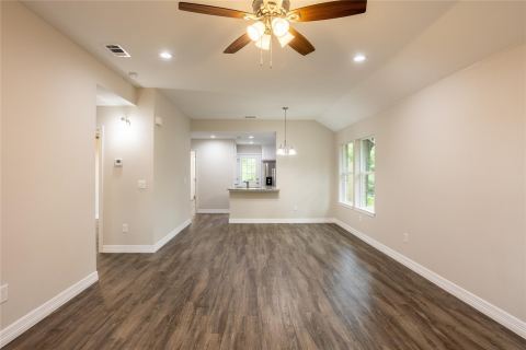 430 E Hull Street, Denison, TX 75021 — photo 3