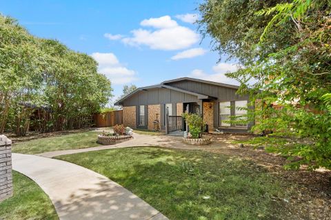 1706 Delaford Circle, Carrollton, TX 75007 — photo 3