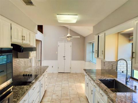 2110 Teton, Carrollton, TX 75006 — photo 3