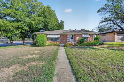301 Hillcrest Avenue, Richardson, TX 75081 — photo 2