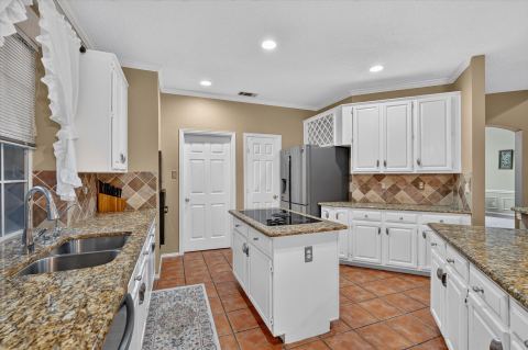 9803 Hickory Hollow Lane, Irving, TX 75063 — photo 3