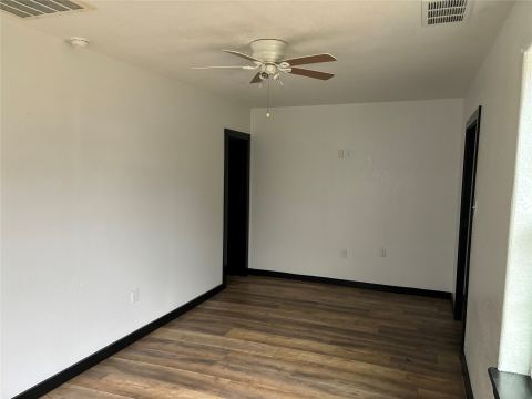 401 E Freeman Street, Ennis, TX 75119 — photo 3