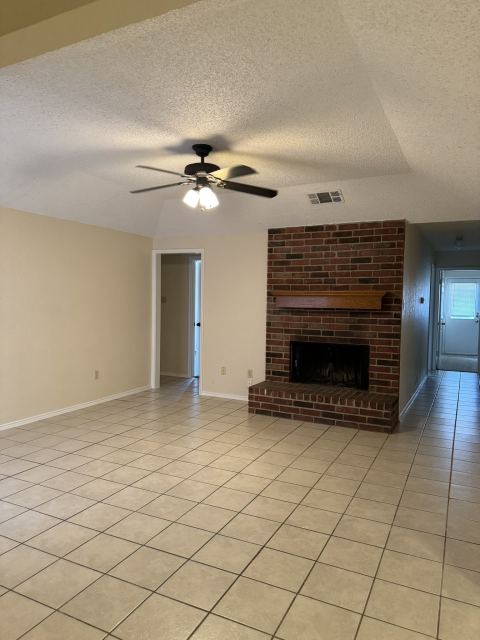 4501 Mizzenmast Court, Fort Worth, TX 76135 — photo 3