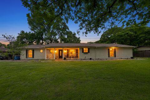 126 Oak Lane, Burleson, TX 76028 — photo 3