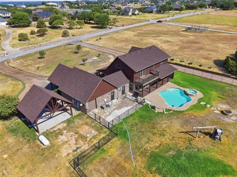 2407 Wills Way Drive, Granbury, TX 76049 — photo 2