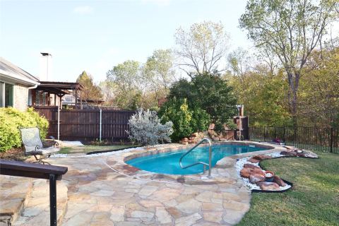 1706 Hollow Creek Court, Garland, TX 75040 — photo 3