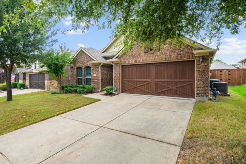 3909 Brook Wood Drive, McKinney, TX 75071 — photo 2