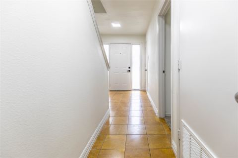 7031 Holly Hill Drive 10, Dallas, TX 75231 — photo 3