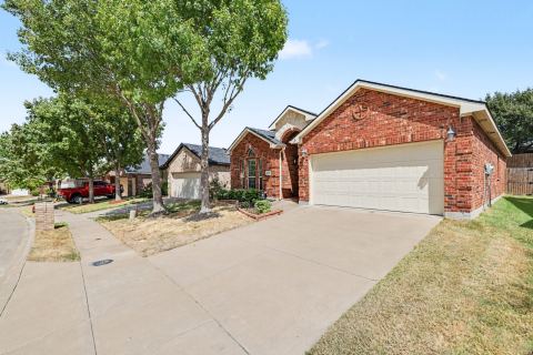 8738 Misty Bluff Court, Dallas, TX 75249 — photo 2