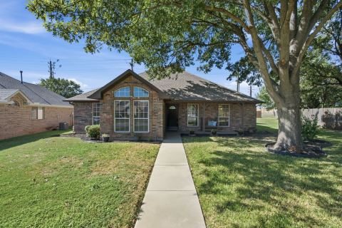 3713 Pheasant Hollow, Denton