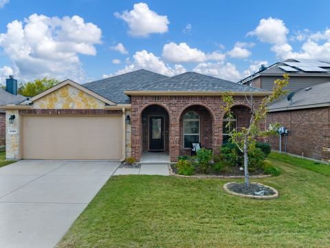 1120 Cheyenne Drive, Aubrey, TX 76227 — photo 2