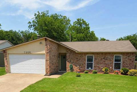 7205 Chatham Road, North Richland Hills