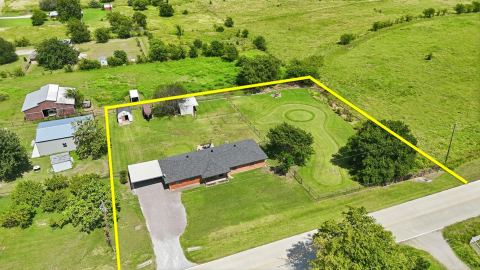 9238 Indian Trail, Sanger, TX 76266 — photo 2