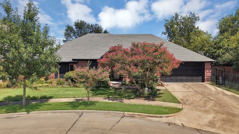2716 Rochelle Point, Irving