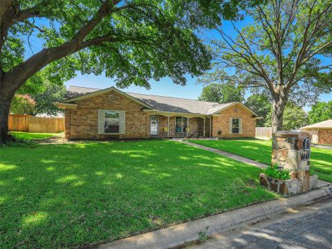 6404 Suncrest Court, North Richland Hills, TX 76180 — photo 3