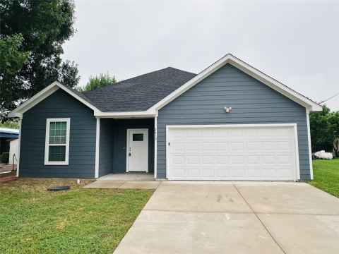 2415 San Gabriel Drive, Granbury, TX 76048 — photo 2