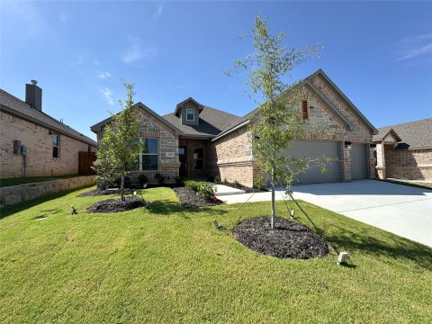 2003 Belle Lagos Lane, Cleburne