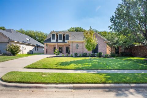 10520 Stoneside Trail, Fort Worth
