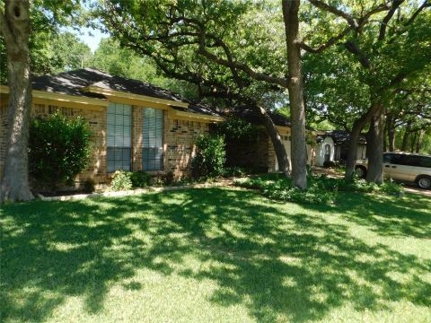 6749 Ridgewood Drive, North Richland Hills, TX 76182 — photo 2