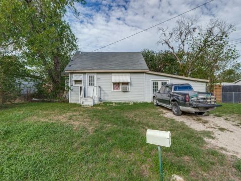 2009 Pecan Street, Commerce, TX 75428 — photo 2