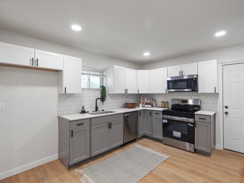 909 S Throckmorton Street, Sherman, TX 75090 — photo 3