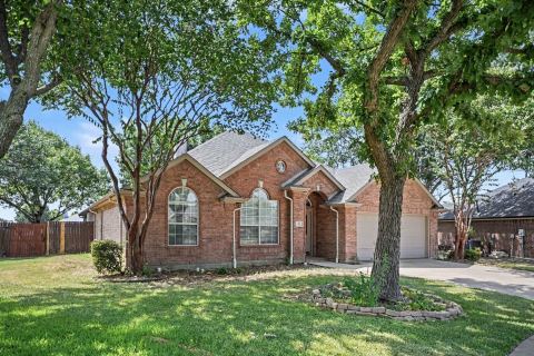 11 Mary Lou Court, Mansfield, TX 76063 — photo 3