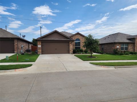 729 Watson Way, Crowley, TX 76036 — photo 2