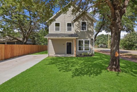 821 Harness Trail, Granbury, TX 76049 — photo 2