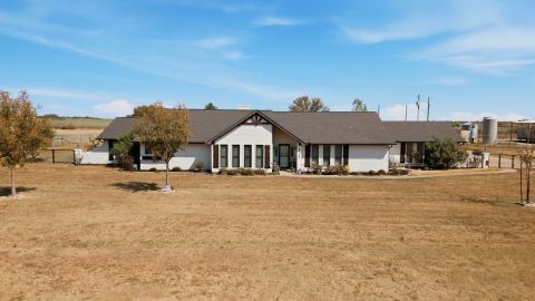 20185 Willow Glade Circle, Pilot Point, TX 76258 — photo 2