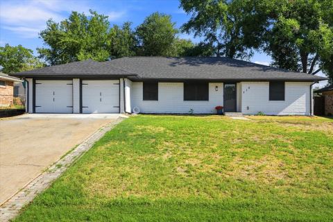 710 Greenland Way, Grand Prairie, TX 75050 — photo 2
