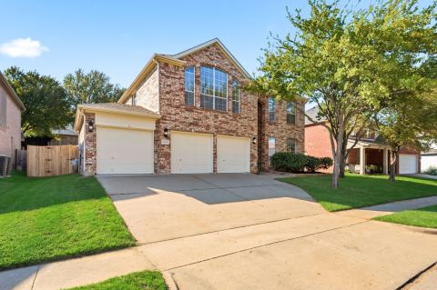 7833 Harvest Hill Road, North Richland Hills, TX 76182 — photo 2