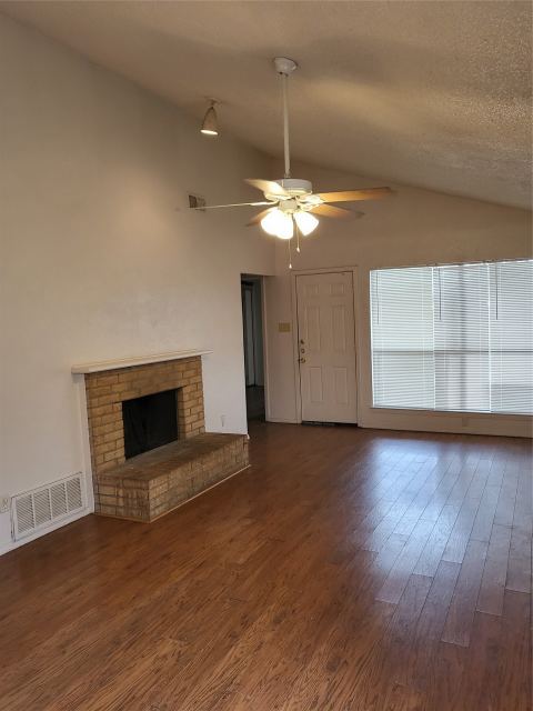 2716 Saint George Place, Arlington, TX 76015 — photo 3