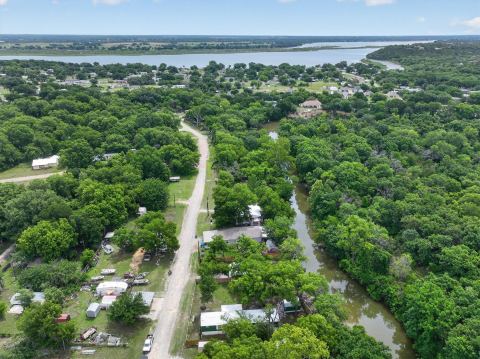5469 Lake Granbury Trail, Granbury, TX 76048 — photo 2