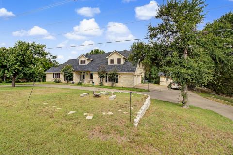 3558 S Nolan River Road, Cleburne, TX 76033 — photo 2