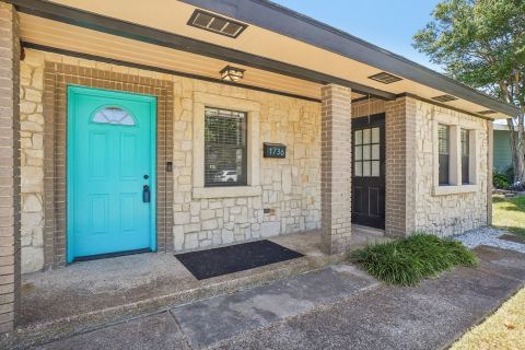 1736 Crestridge Drive, Garland, TX 75042 — photo 2