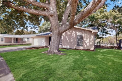 7131 Al Patterson Drive, Dallas, TX 75241 — photo 2