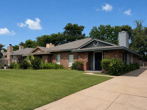 2327 Summer Place Drive, Arlington, TX 76014 — photo 3