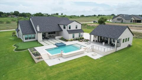 4005 Charleston Peak, Aledo