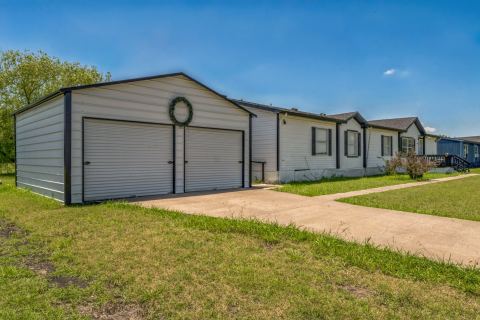 129 Eagle Ridge Drive, Waxahachie, TX 75165 — photo 2
