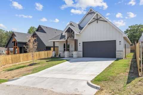 3203 NW 33rd Street, Fort Worth, TX 76106 — photo 2