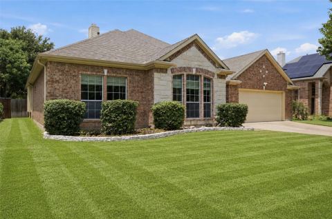 10 Saddlewood Court, Mansfield, TX 76063 — photo 2