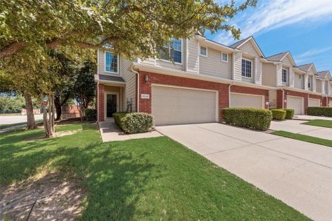4541 Woodsboro Lane, Plano, TX 75024 — photo 2