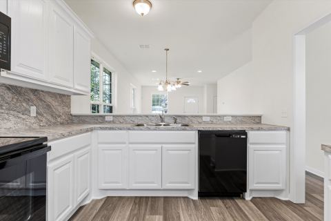 1325 N 11th Street, Waco, TX 76707 — photo 2