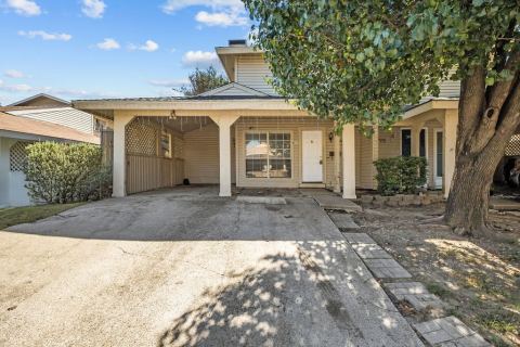 738 Intrepid Drive, Garland