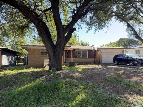 1202 W Tucker Boulevard, Arlington, TX 76013 — photo 2