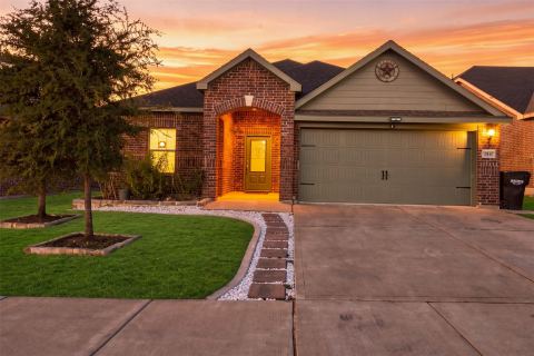 13641 Fehrman Road, Crowley, TX 76036 — photo 2