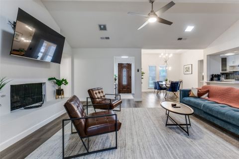 2901 Regal Road, Plano, TX 75075 — photo 2