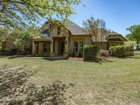 104 Lariat Court, Azle