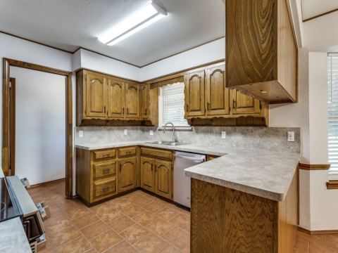 2126 Pecos Drive, Grapevine, TX 76051 — photo 3