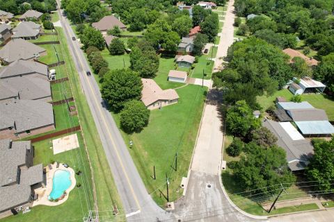 802 Cardinal Road, Mansfield